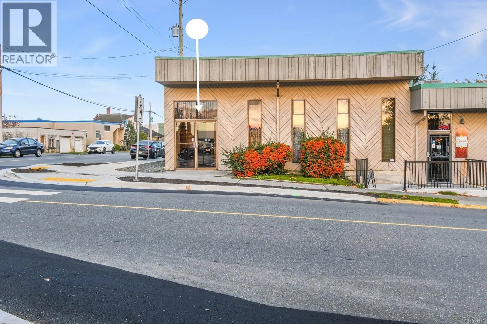 Commercial Mix for rent: D 486 Franklyn St, Nanaimo, British Columbia V9R 2R5