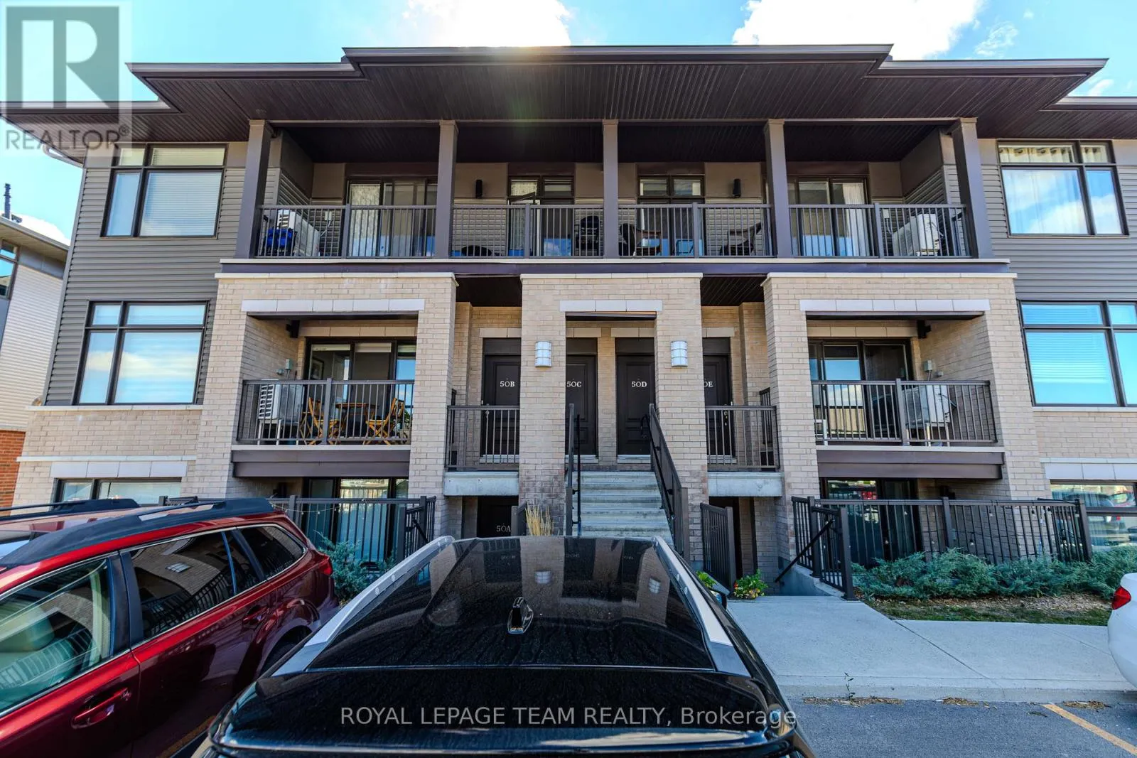 Apartment for rent: D - 50 Jaguar Private, Ottawa, Ontario K2V 0J2