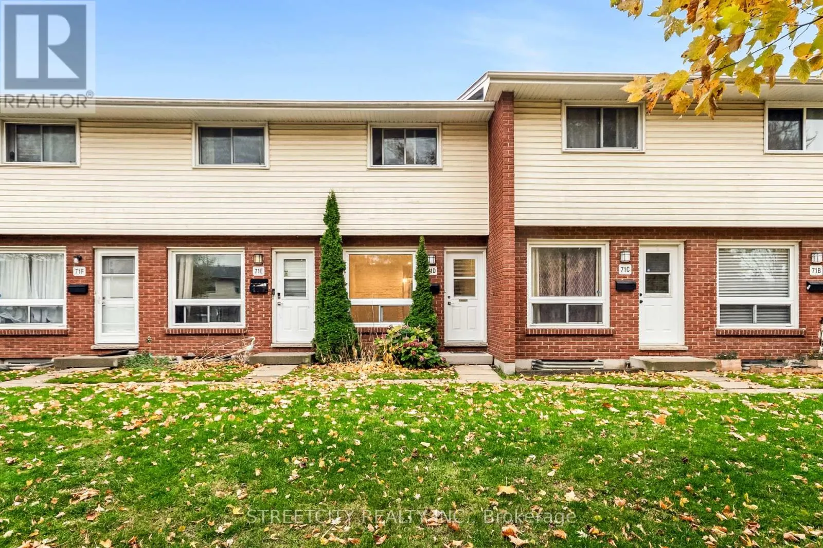 Row / Townhouse for rent: D - 71 Wellesley Crescent, London East, Ontario N5V 1J6