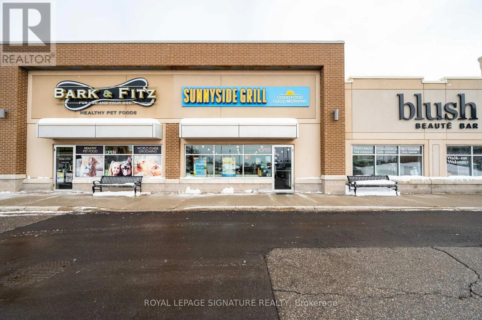 D3 - 2501 Prince Michael Drive, Oakville, Ontario L6H 7E4