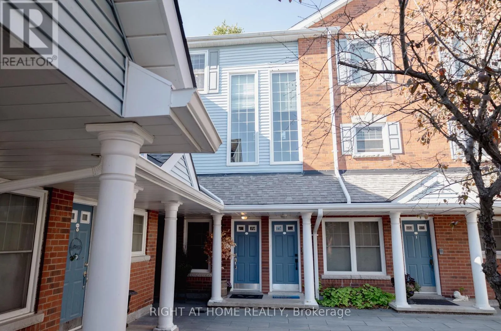 Row / Townhouse for rent: D-7 - 1663 Nash Road, Clarington, Ontario L1E 1S8