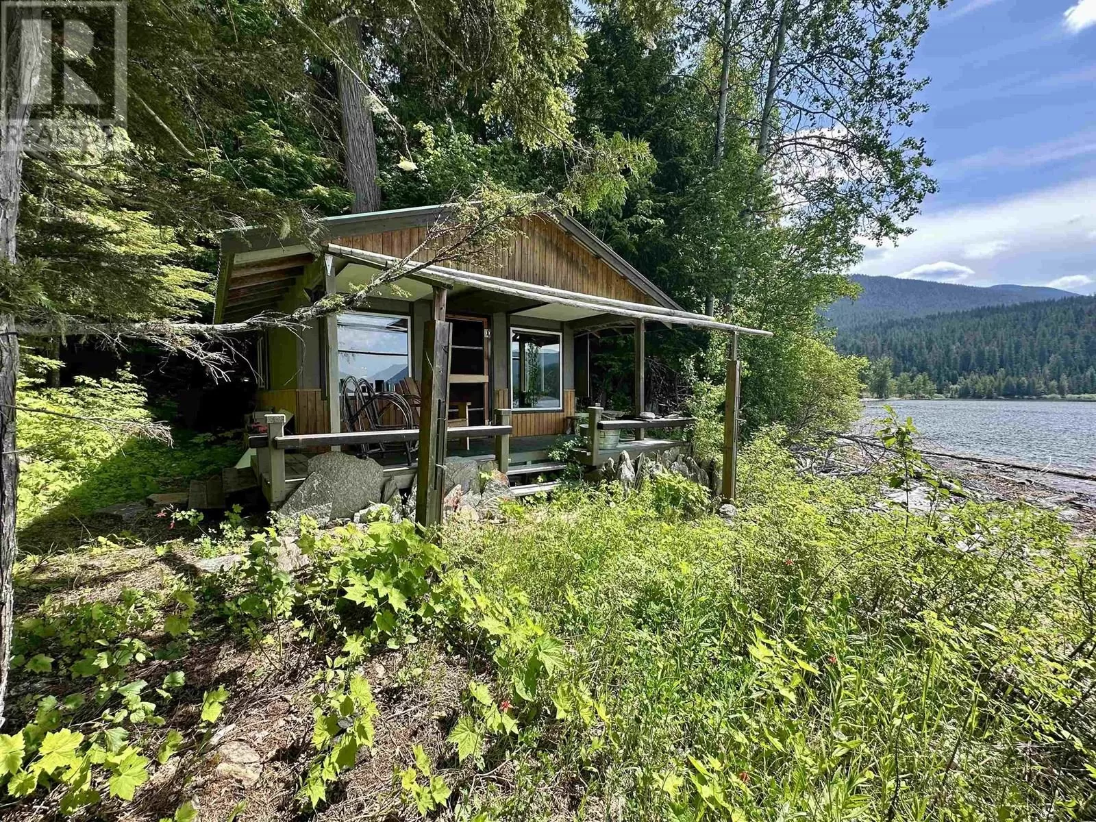 Recreational for rent: Dl 5192 East Arm Quesnel Lake, Williams Lake, British Columbia V2J 7G2