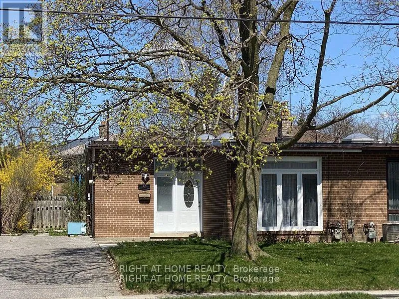House for rent: Entire House - 69 Roywood Drive, Toronto, Ontario M3A 2C9