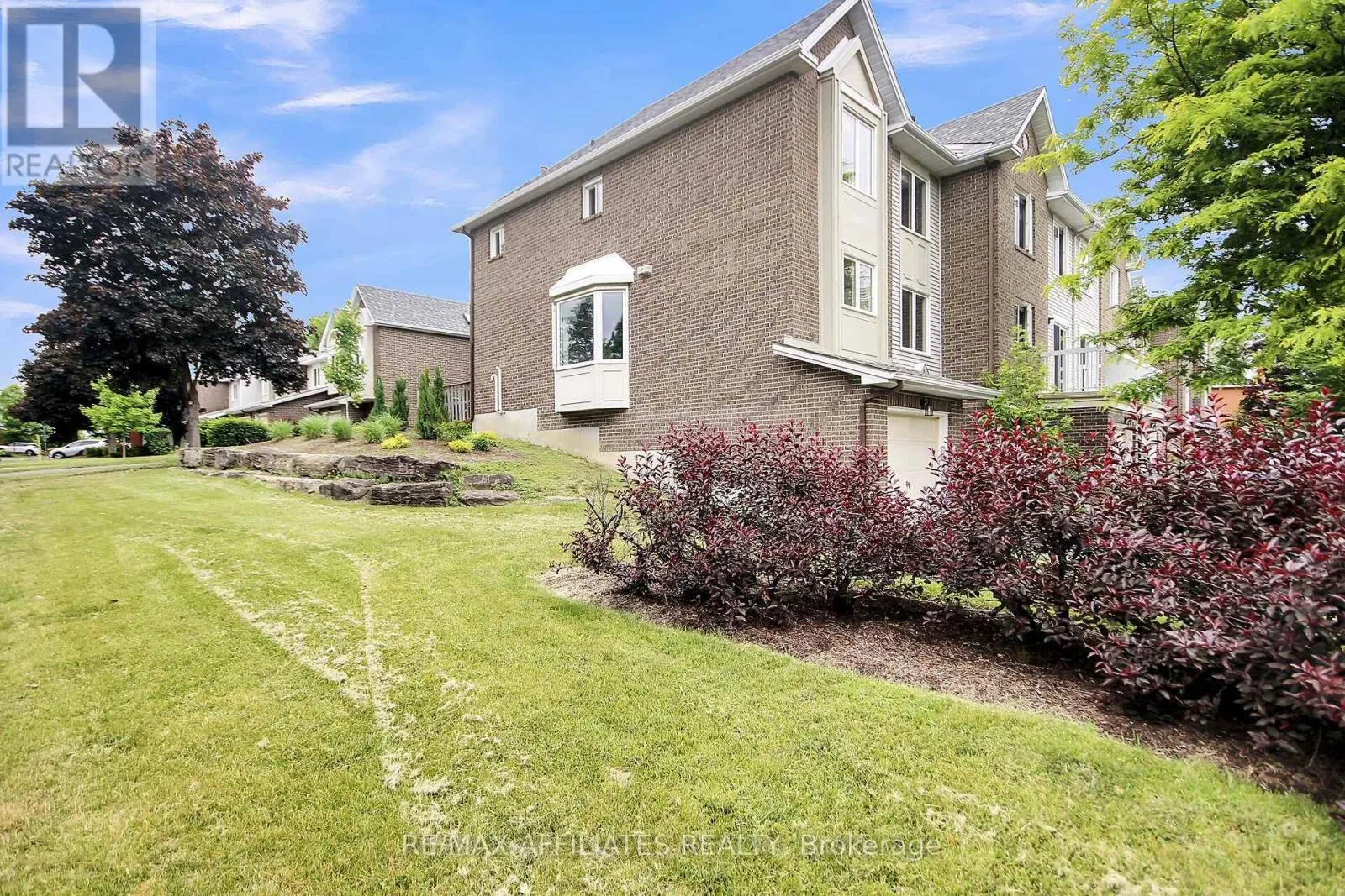 Row / Townhouse for rent: F - 15 Vanessa Terrace, Ottawa, Ontario K2J 3K5