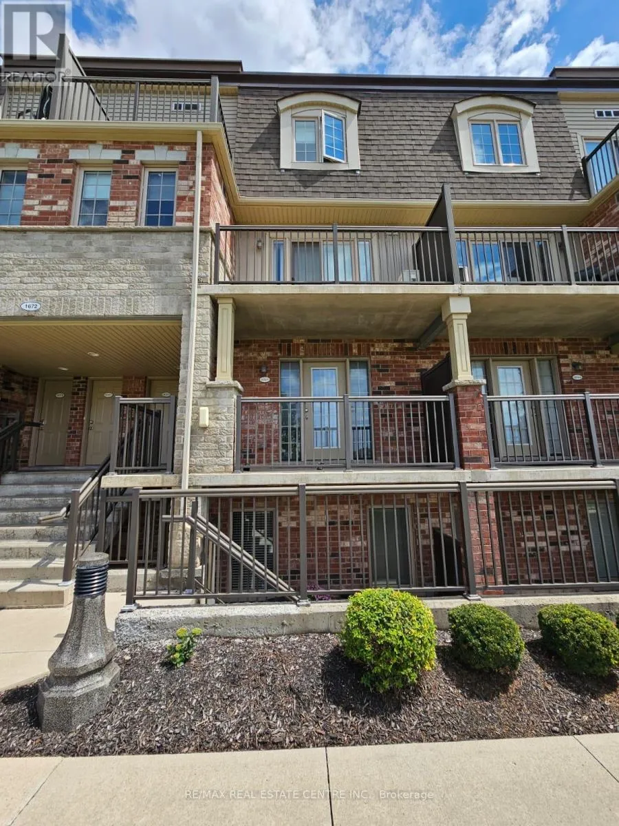 Row / Townhouse for rent: F - 1672 Fischer Hallman Road, Kitchener, Ontario N2R 0H9