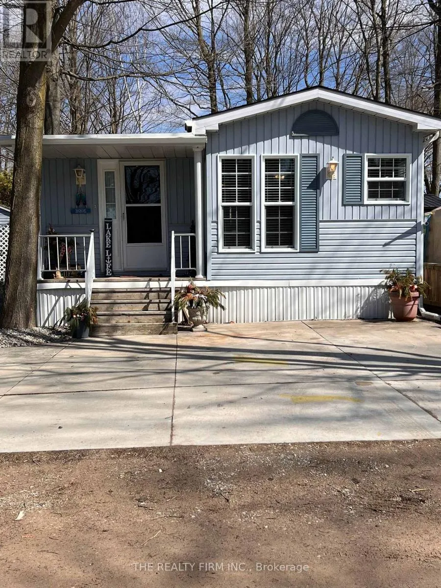 Mobile Home for rent: F 51 - 77794 Orchard Line, Central Huron, Ontario N0M 1G0