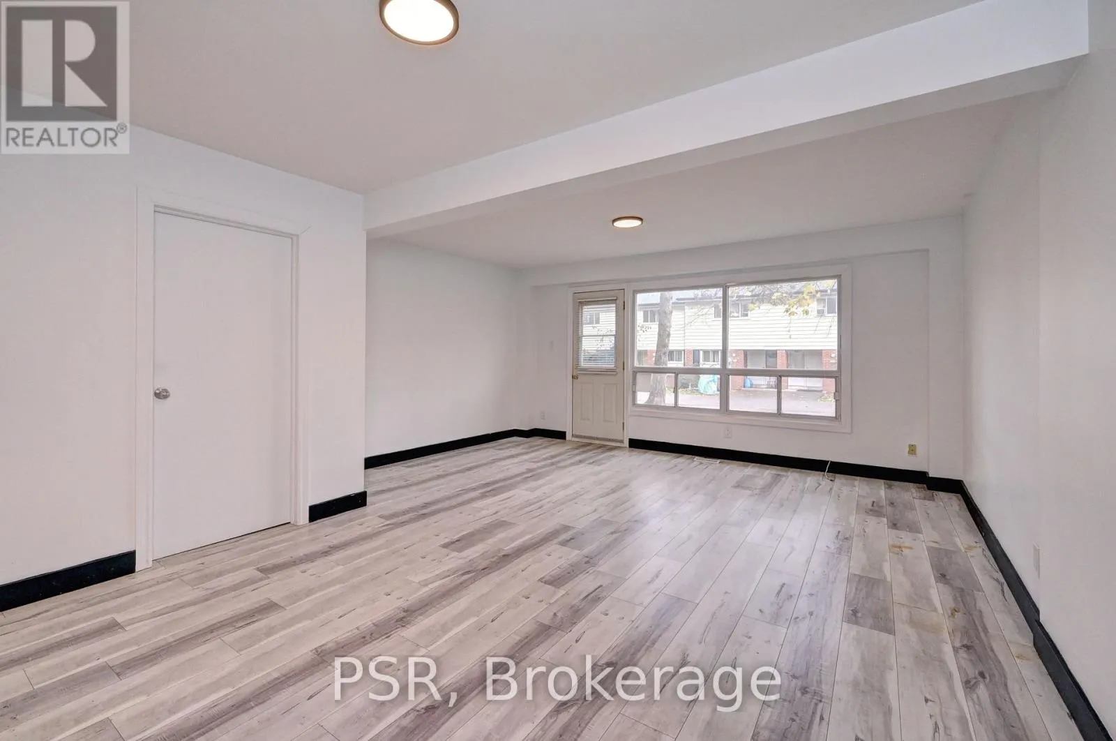 Row / Townhouse for rent: F - 532 Sunnydale Place, Waterloo, Ontario N2L 4T1