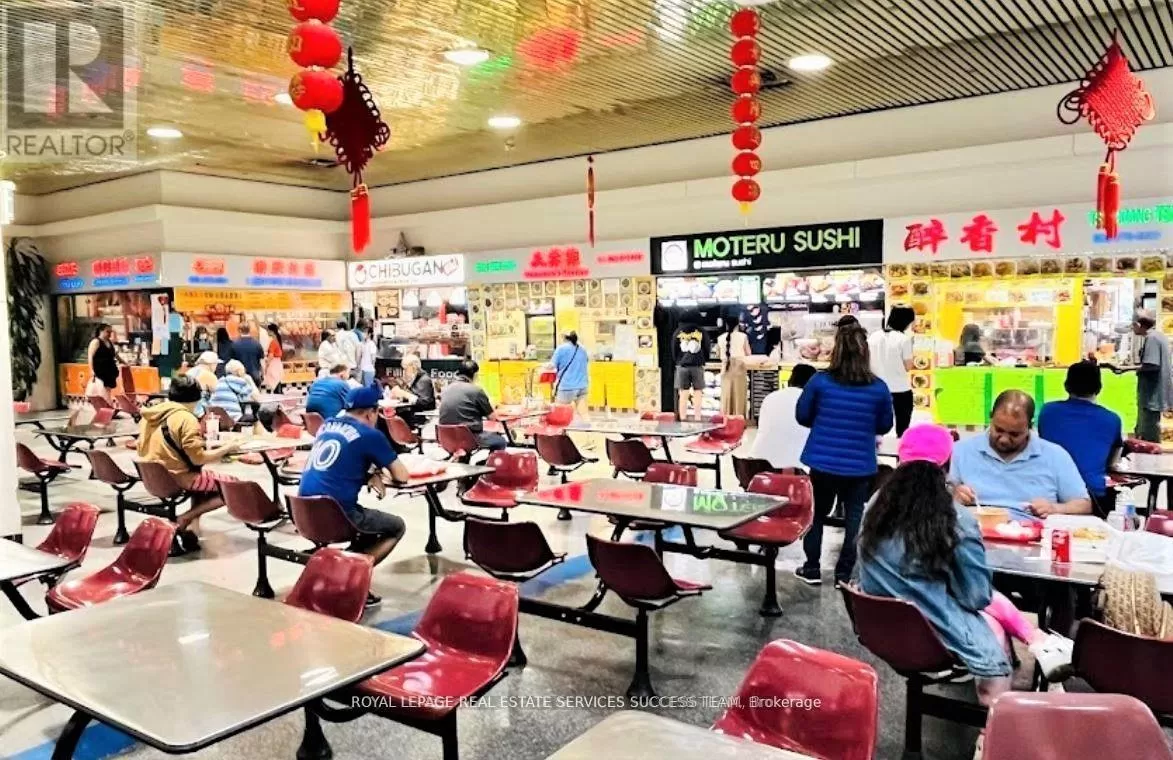 F4 - 888 Dundas Street E, Mississauga, Ontario L4Y 4G6