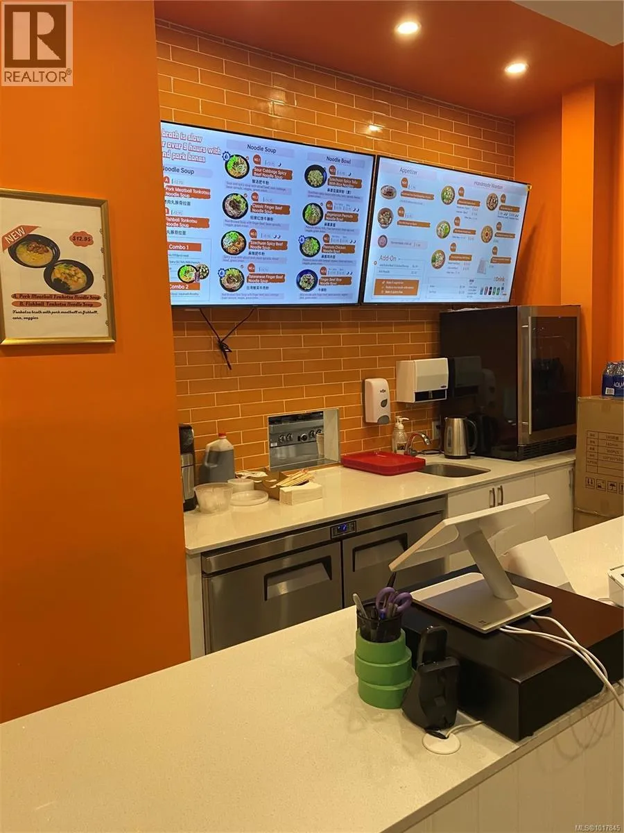 Fc10 1644 Hillside Ave, Victoria, British Columbia V8T 2C5