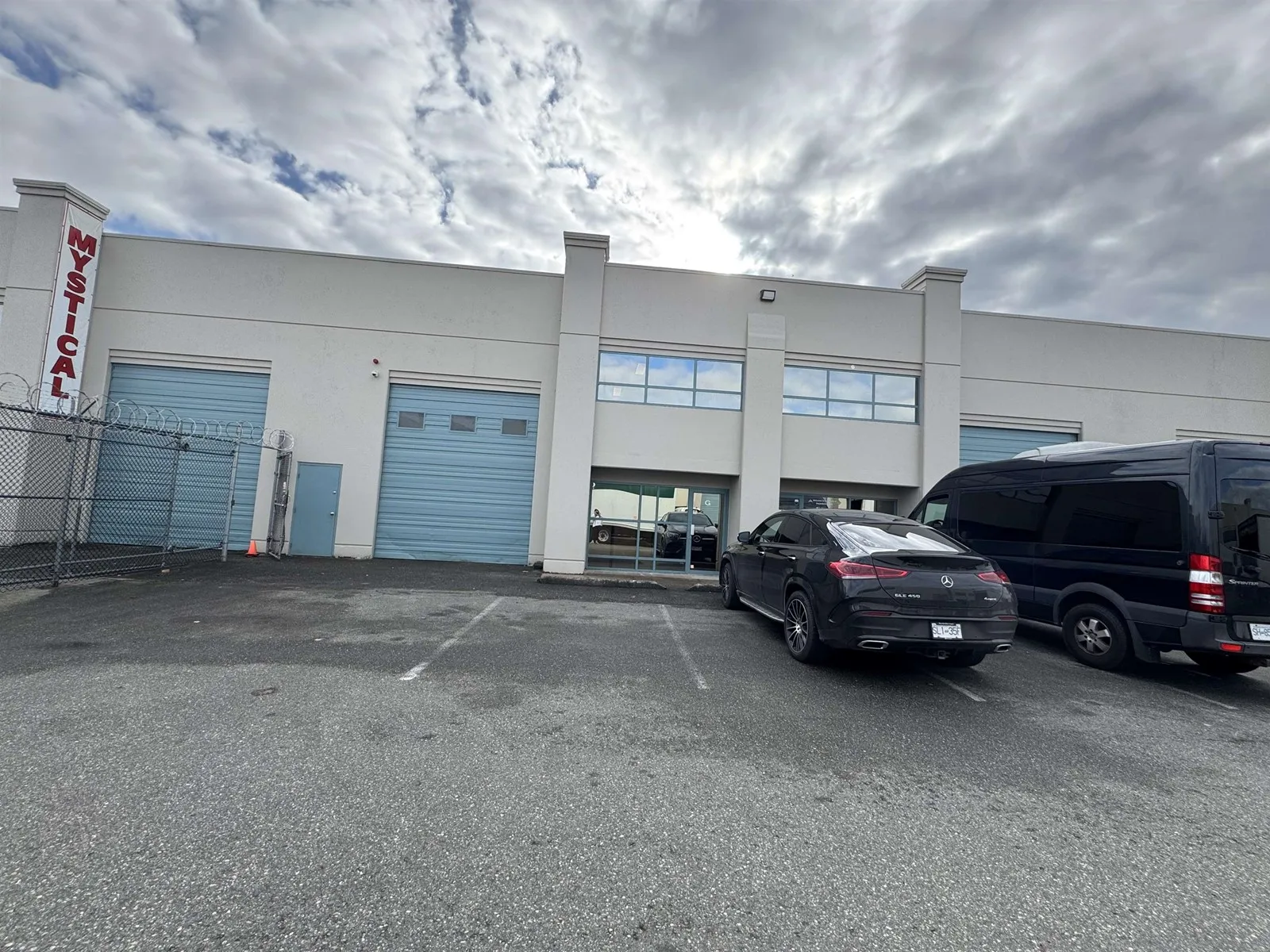 G 2610 Progressive Way, Abbotsford, British Columbia V2T 6H8