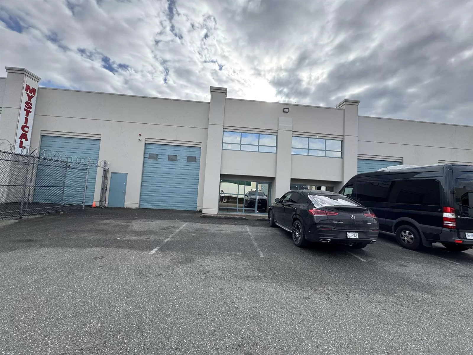 G 2610 Progressive Way, Abbotsford, British Columbia V2T 6H8