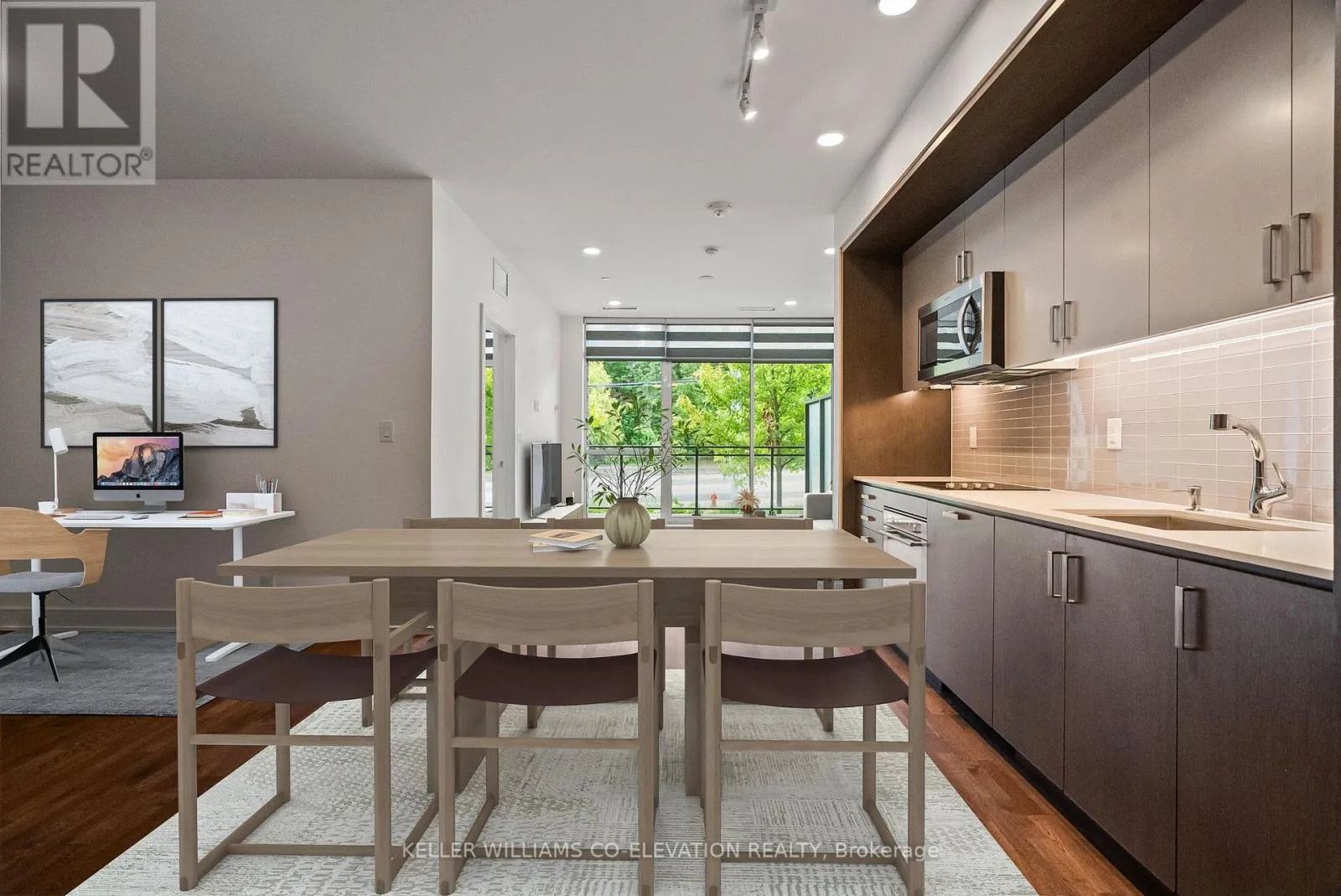 Apartment for rent: G28 - 1575 Lakeshore Road W, Mississauga, Ontario L5J 1J4