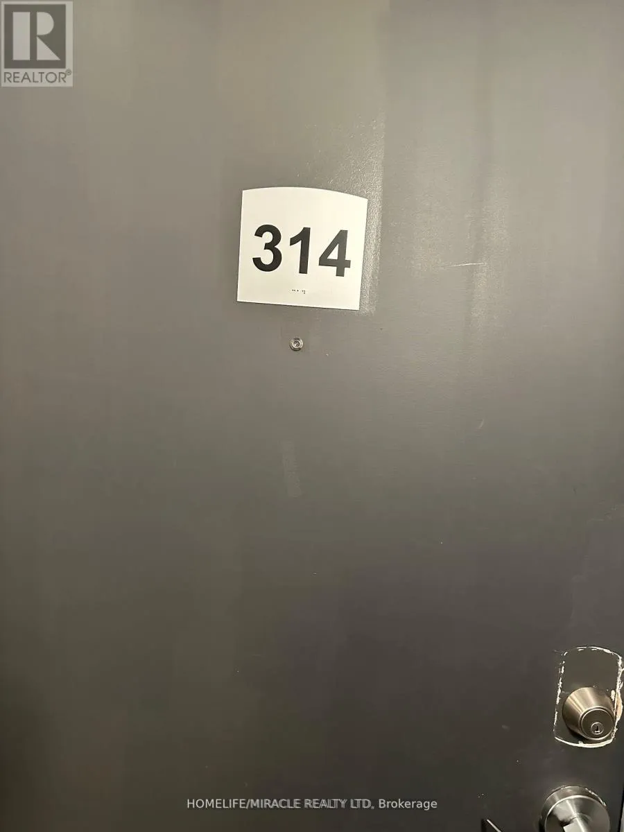 Apartment for rent: G-314 - 275 Larch Street, Waterloo, Ontario N2L 3R2