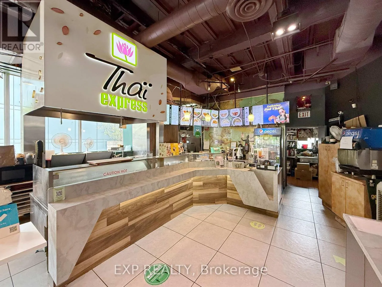 Ground Floor - 505 University Avenue, Toronto, Ontario M5G 1X3