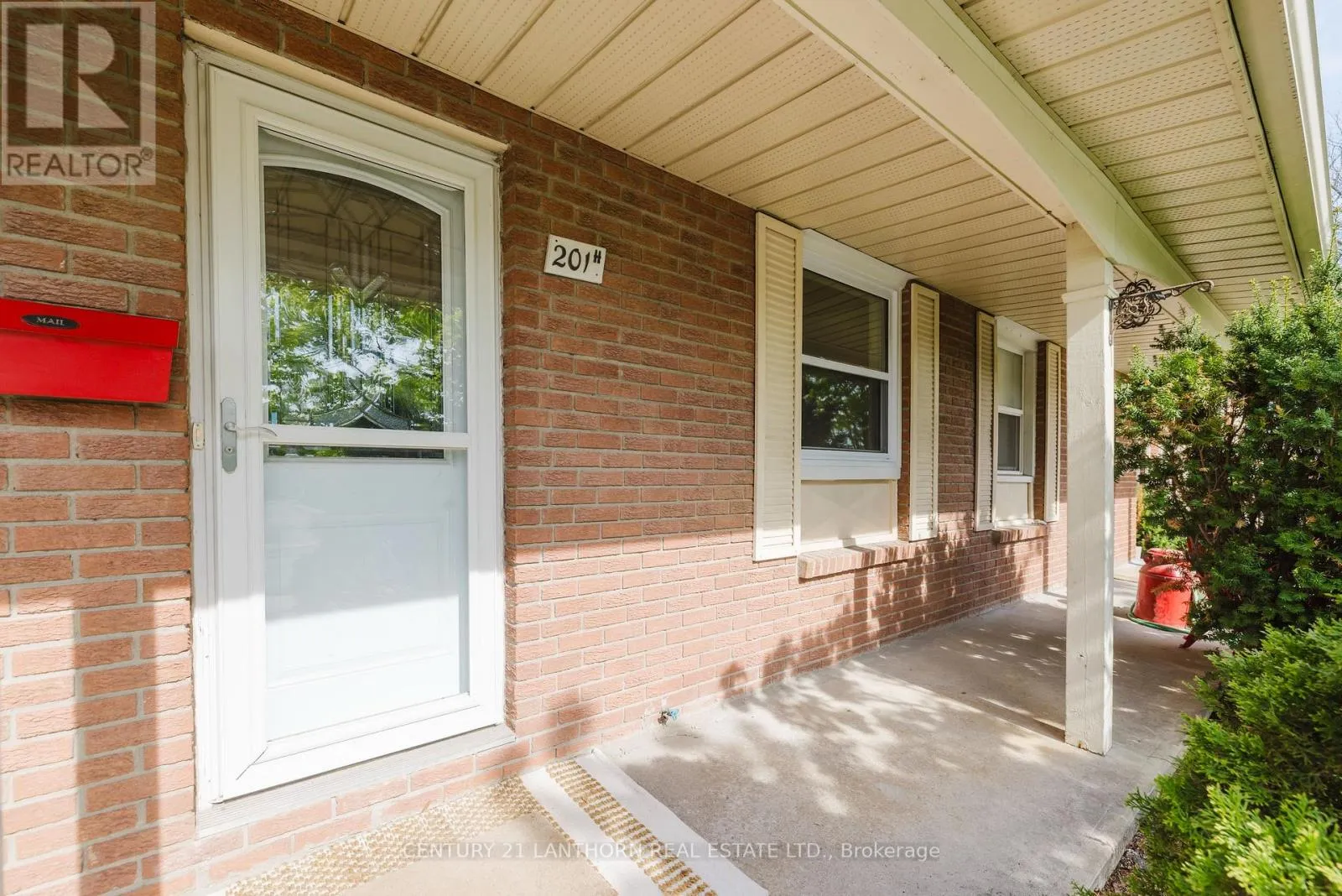 Row / Townhouse for rent: H - 201 North Park Street, Belleville, Ontario K8P 4T9