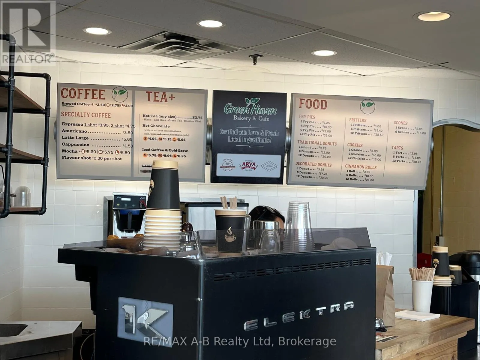 H7 - 1067 Ontario Street, Stratford, Ontario N5A 6W6