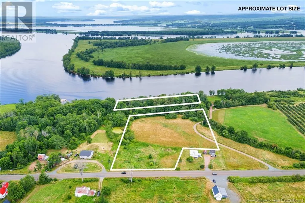 Highway 102, Queenstown, New Brunswick O0O 0O0