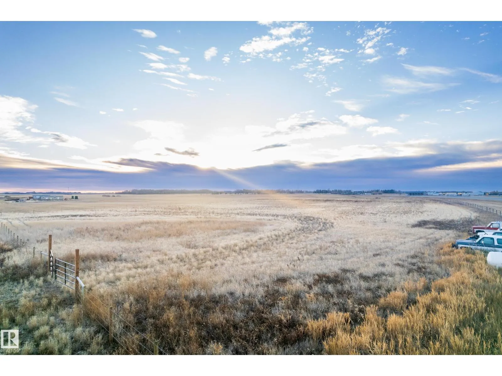 No Building for rent: Hwy 44 Rr 265, Rural Sturgeon County, Alberta T8R 0J3