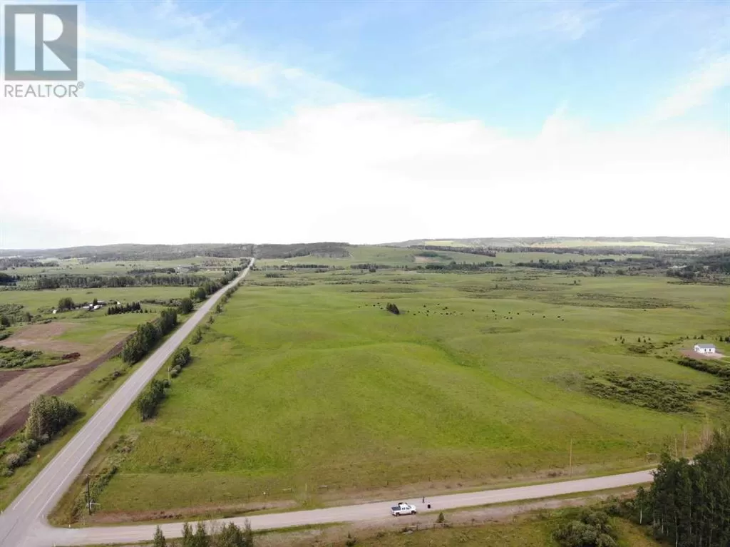 Hwy 584, Rural Mountain View County, Alberta T0M 1X0
