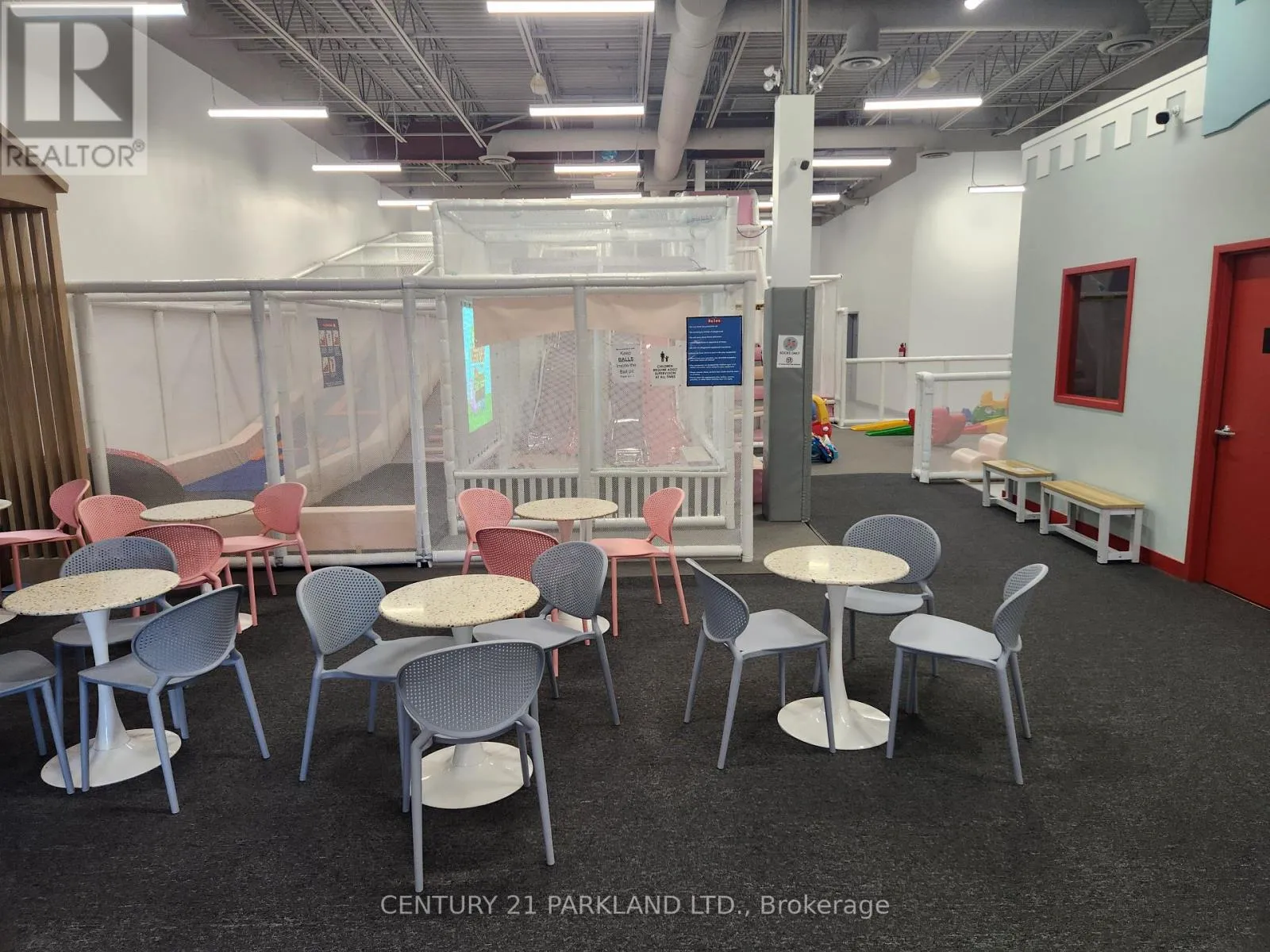 J2 - 43 First Commerce Drive, Aurora, Ontario L4G 0G2