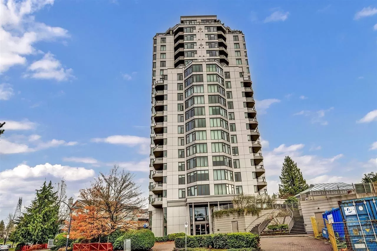 Apartment for rent: L02 13880 101 Avenue, Surrey, British Columbia V3T 5T1