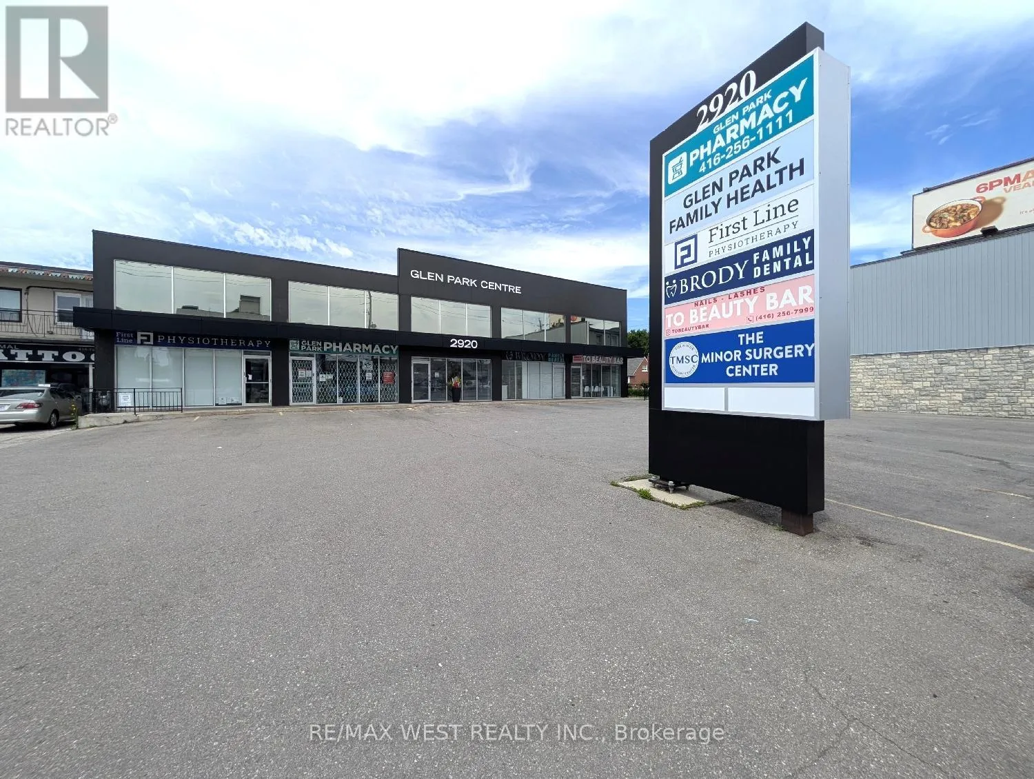 Offices for rent: Ll1 - 2920 Dufferin Street, Toronto, Ontario M6B 3S8