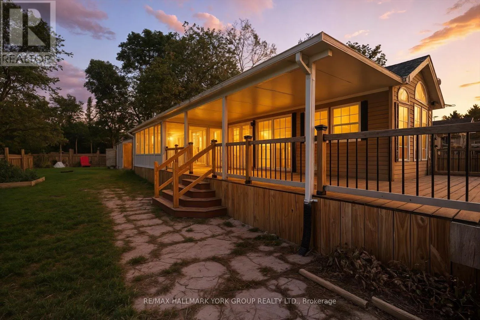 Mobile Home for rent: Lot #3 - 21469 On-48, East Gwillimbury, Ontario L0G 1M0