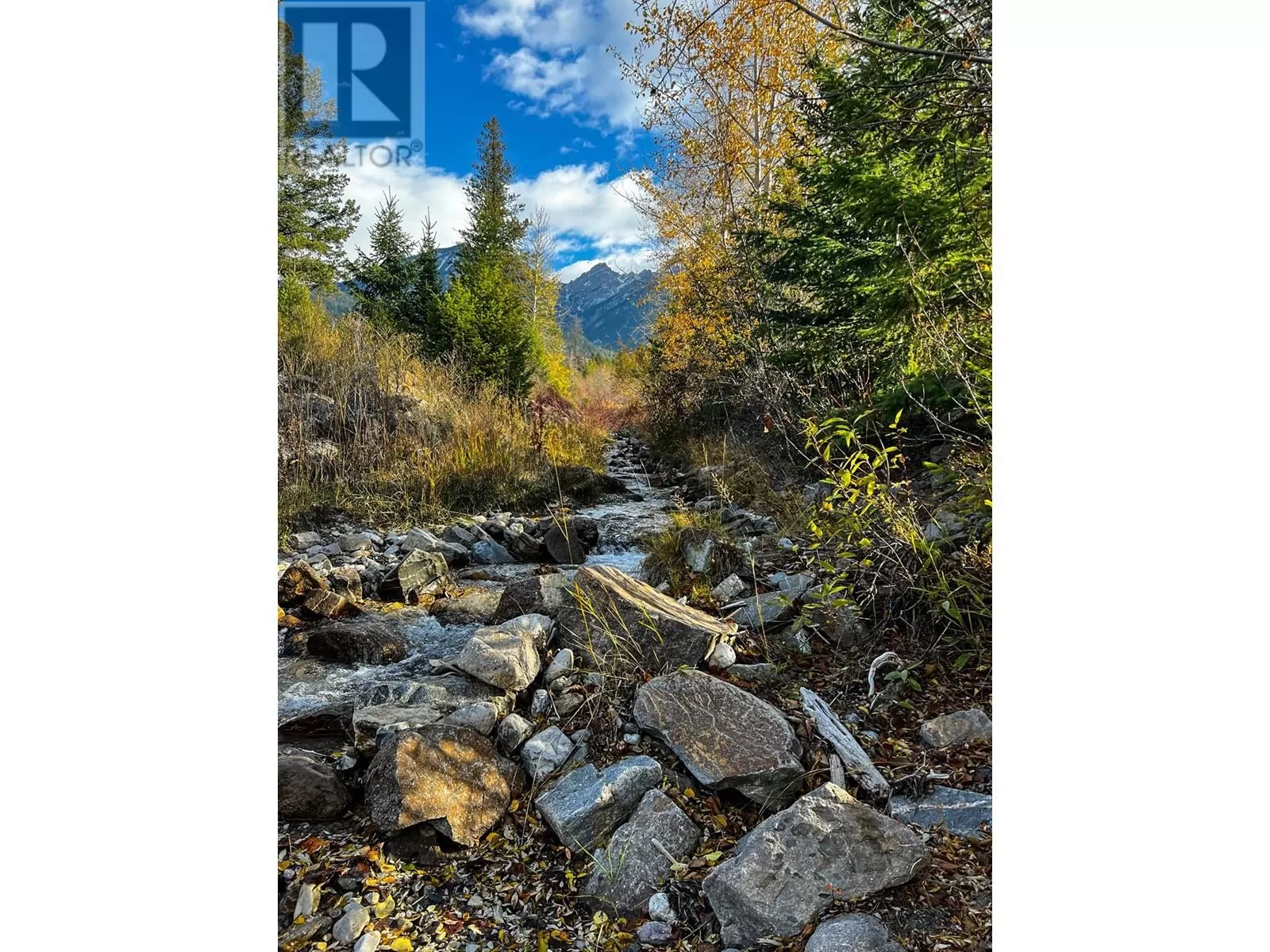 Other for rent: Lot 32 Riverview Road, Fairmont Hot Springs, British Columbia V0B 1L1