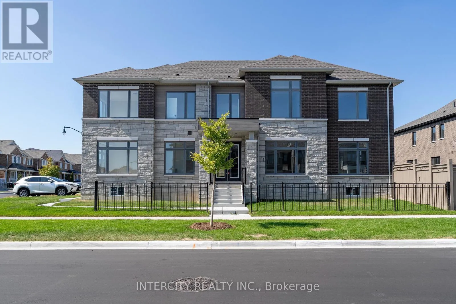 House for rent: Lot 33 - 2 Dolomite Drive, Brampton, Ontario L6P 4R6