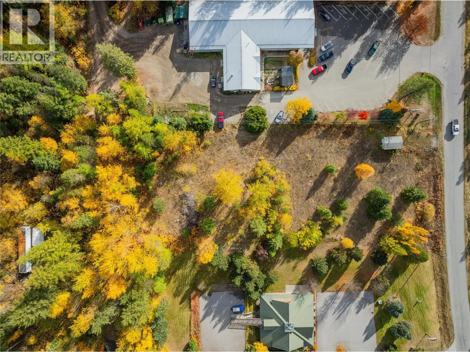 Other for rent: Lot 4 Sandner Frontage Road, Christina Lake, British Columbia V0N 1E0