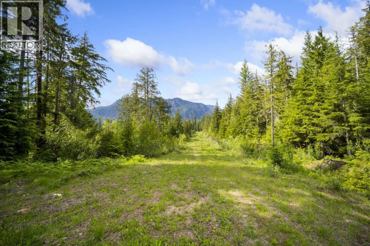 Other for rent: Lot 48 Crawford Creek Road, Crawford Bay, British Columbia V0B 1E0