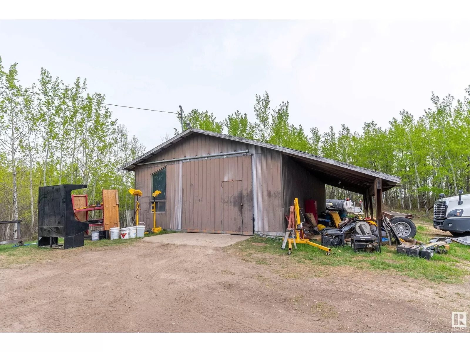 No Building for rent: Lot 4c 50450 Range Road 233, Rural Leduc County, Alberta T4X 0L4