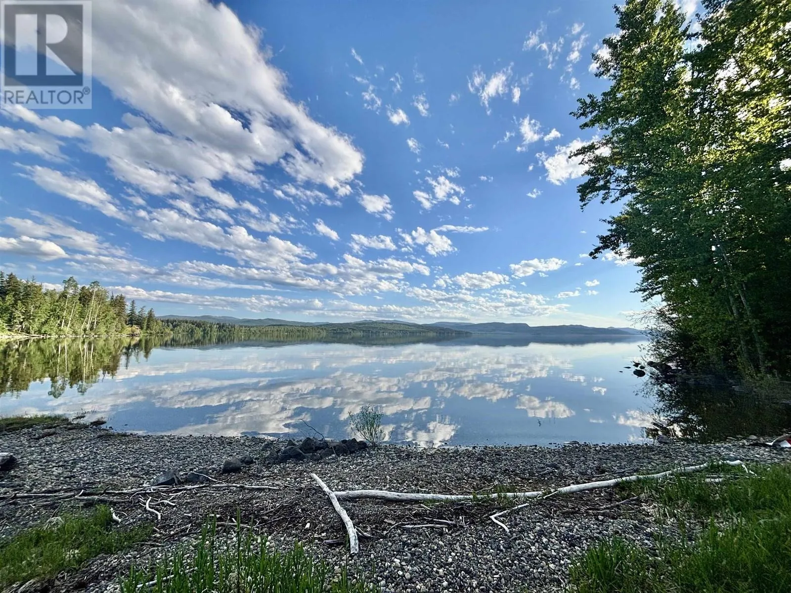 Lot A Hoover Bay Road, 100 Mile House, British Columbia V0K 1J0