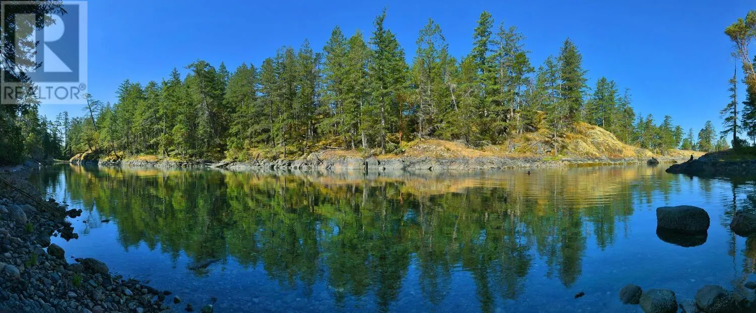 Lot B Francis Peninsula Road, Madeira Park, British Columbia V0N 2H1