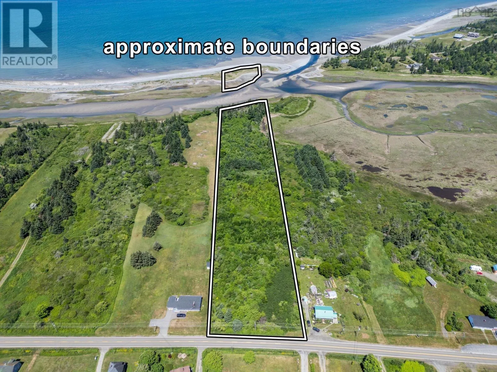 Lot Highway 1, Grosses Coques, Nova Scotia B0W 1M0