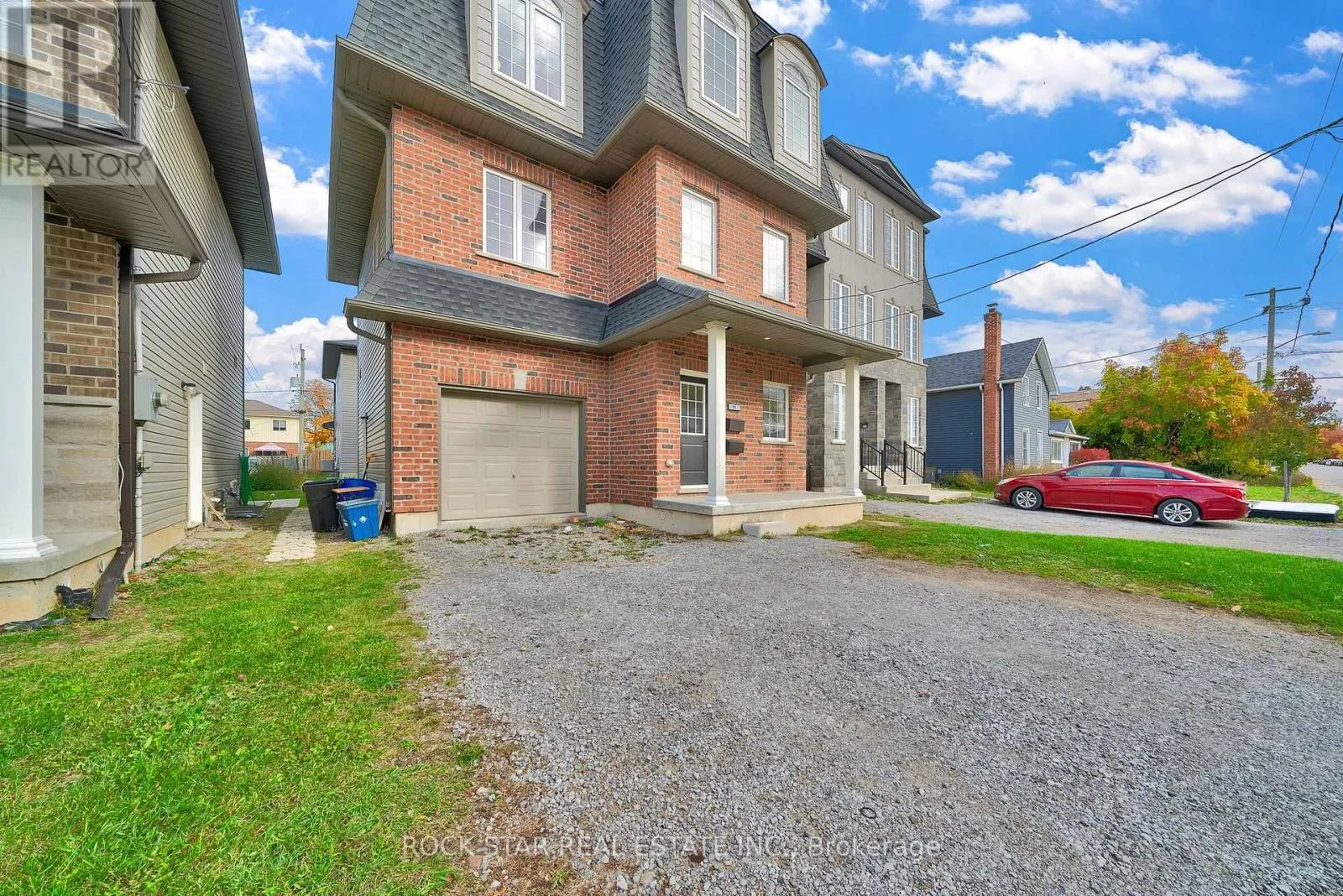 House for rent: Lower - 11 Chestnut Street E, St. Catharines, Ontario L2T 1G6