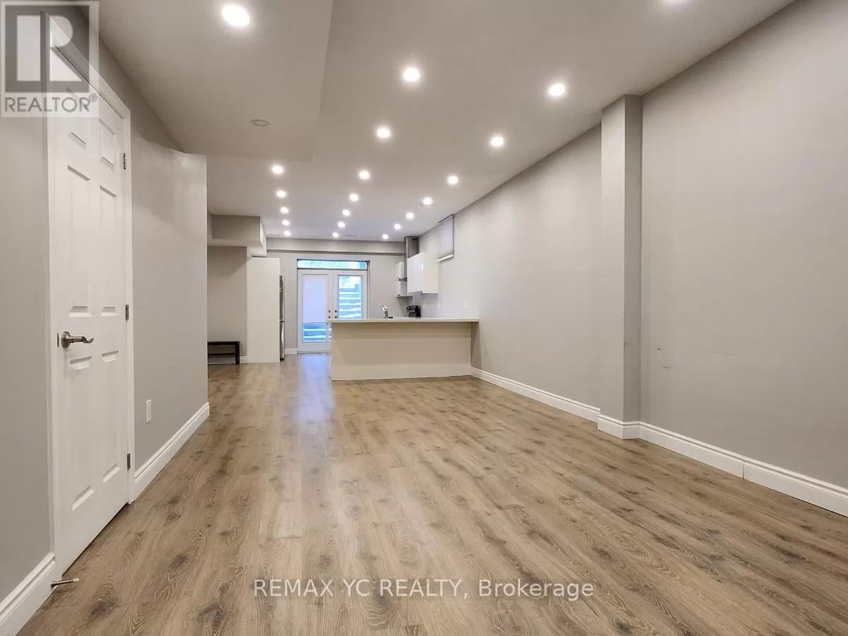 House for rent: Lower - 127 Wildwood Avenue, Richmond Hill, Ontario L4E 3B6