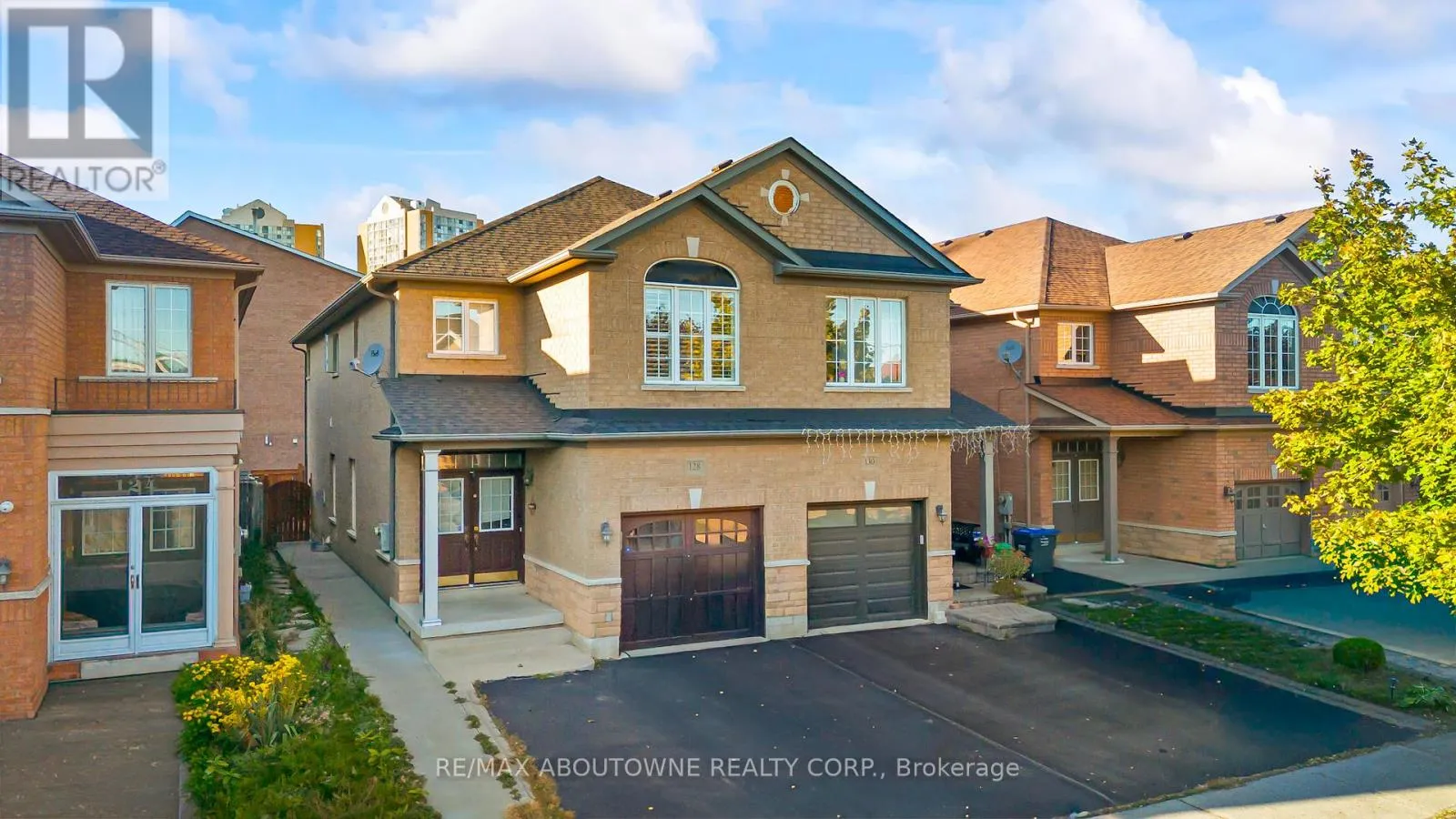 House for rent: Lower - 128 Breton Avenue, Mississauga, Ontario L4Z 4K5