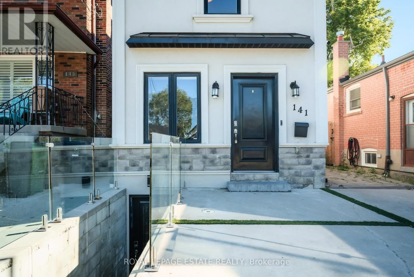 House for rent: Lower - 141 South Edgely Avenue, Toronto, Ontario M1N 3L3