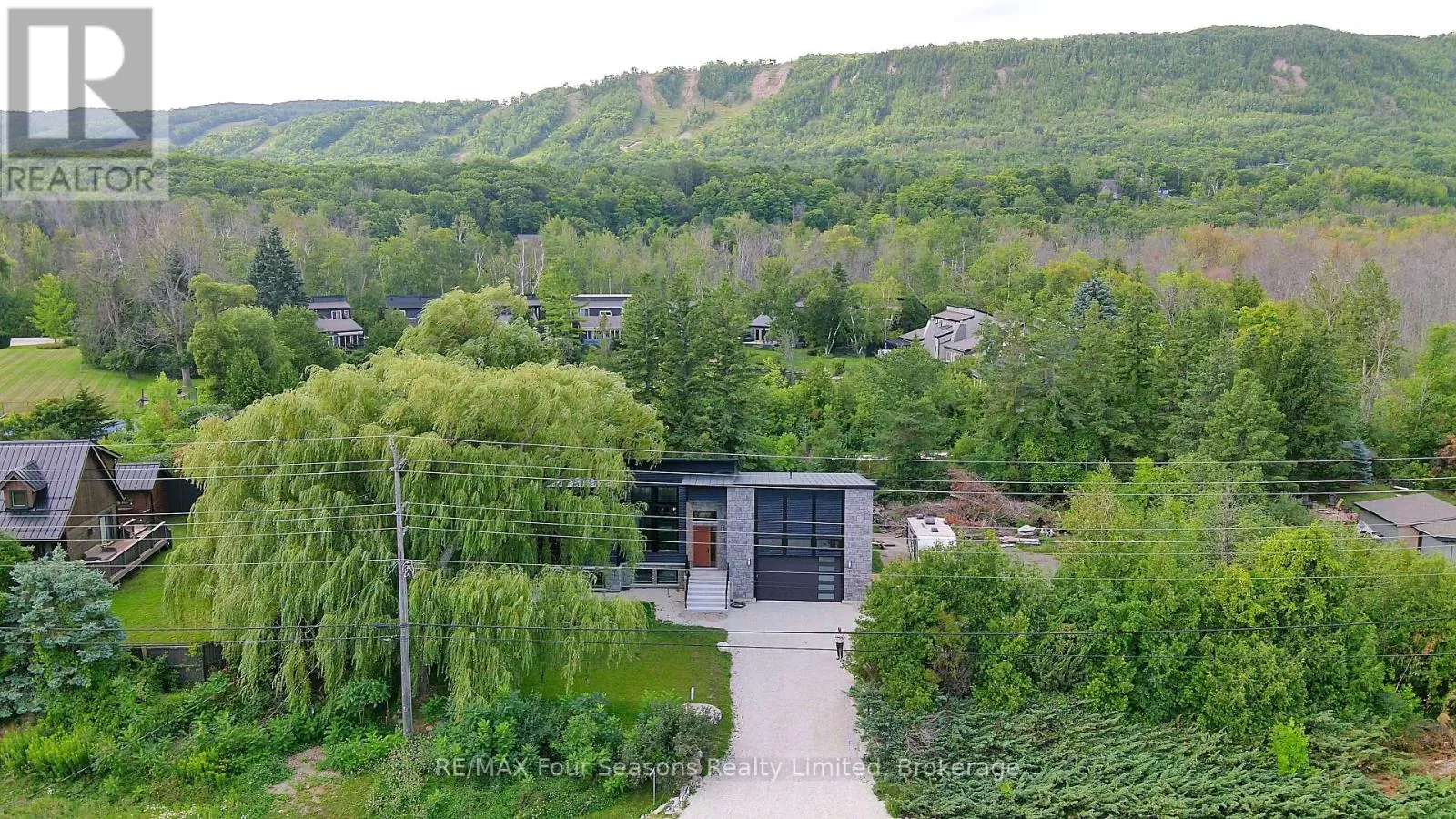 House for rent: Lower - 209344 Highway 26, Blue Mountains, Ontario L9Y 0T6