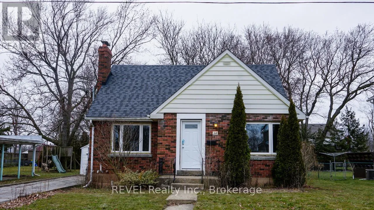 House for rent: Lower - 22 Greenwood Avenue, Welland, Ontario L3C 4B2