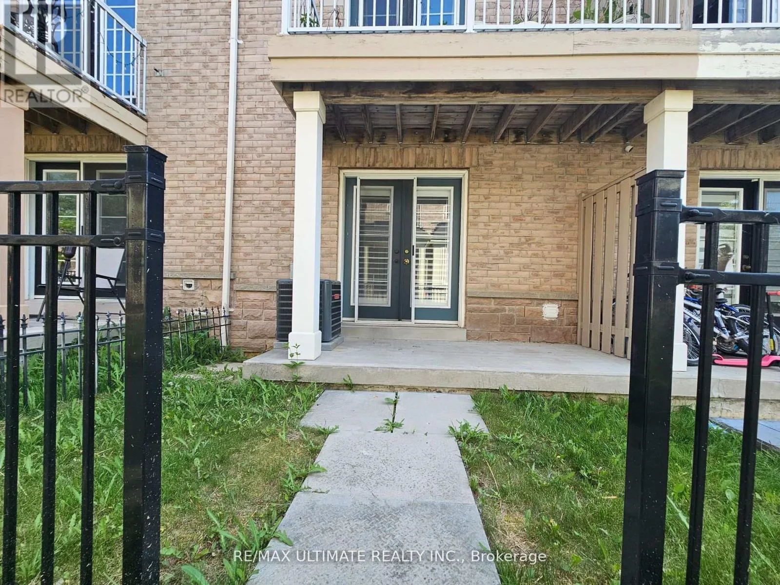 Row / Townhouse for rent: Lower - 22 Webbford Street, Ajax, Ontario L1S 0A7