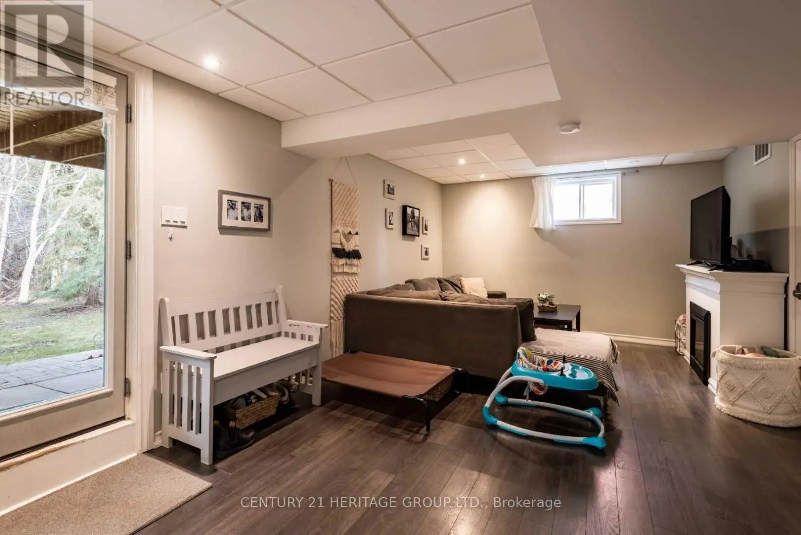 House for rent: Lower - 239 Credit Creek Boulevard, Orangeville, Ontario L9W 4M9