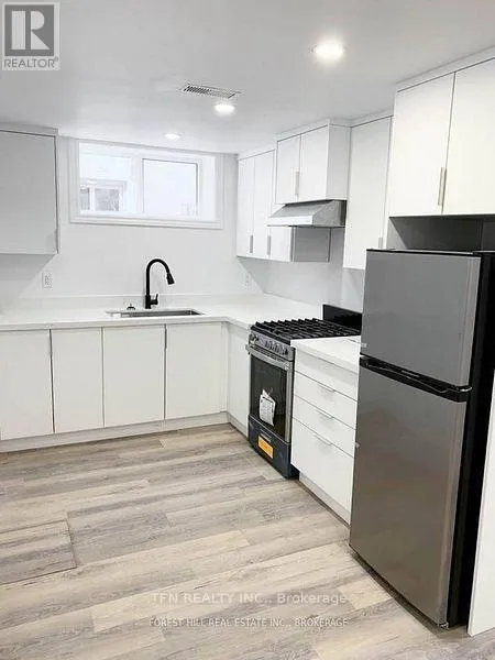 House for rent: Lower - 291 Brighton Avenue, Toronto, Ontario M3H 4G3