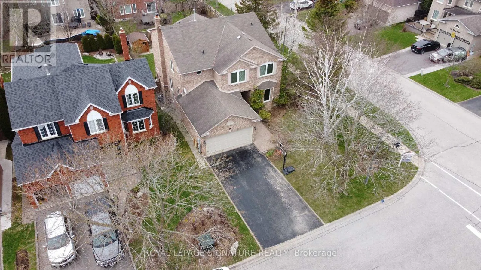 Other for rent: Lower - 30 Knole Haven Drive, Aurora, Ontario L4G 6L3