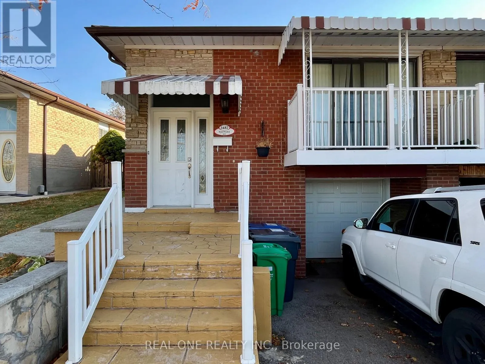 House for rent: Lower - 3487 Ellengale Drive, Mississauga, Ontario L5C 1Z8