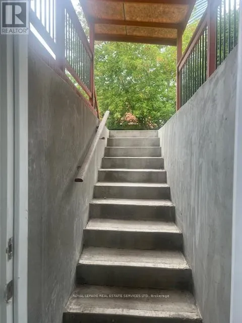 House for rent: Lower - 3584 Croatia Drive, Mississauga, Ontario L5B 3K7