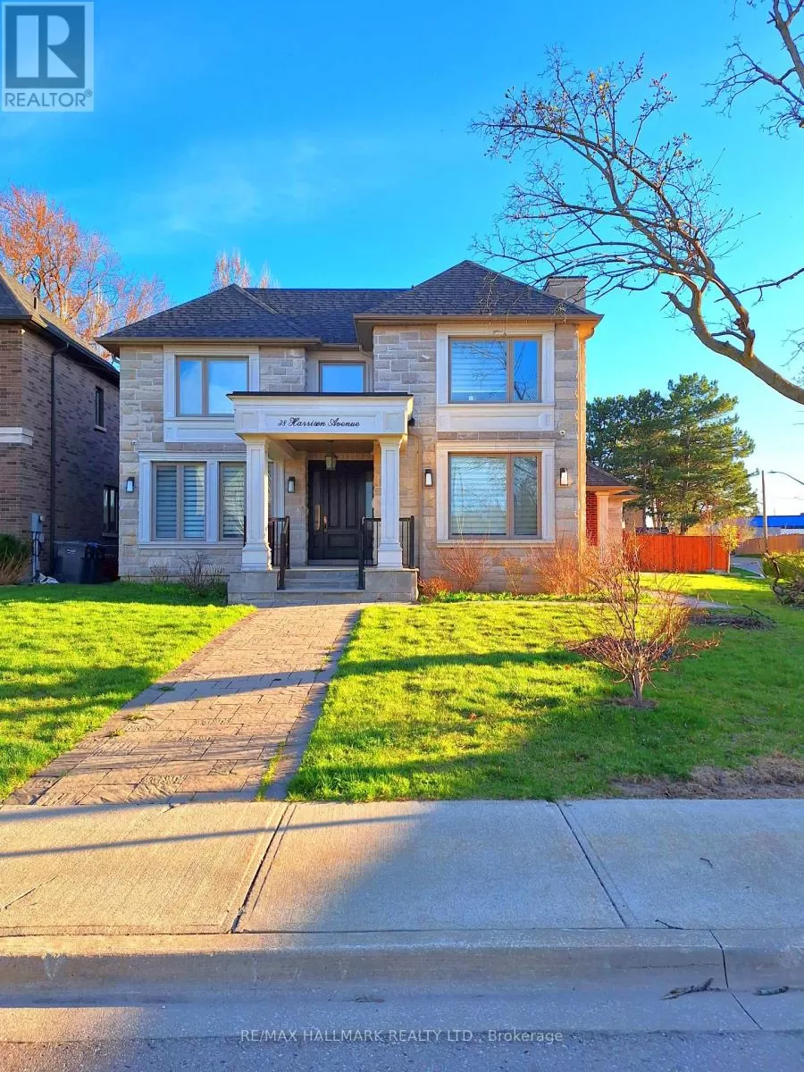 House for rent: Lower - 38 Harrison Avenue, Mississauga, Ontario L5H 2N9