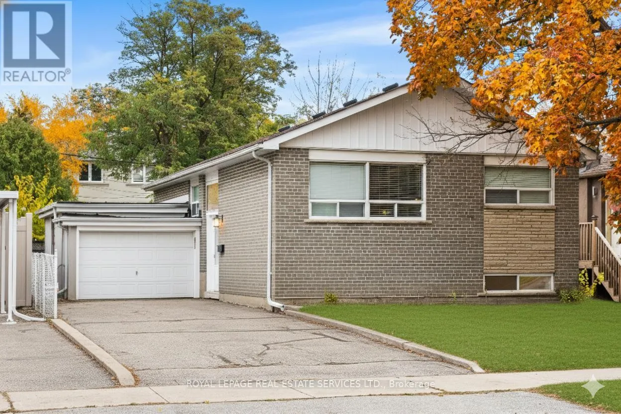 Other for rent: Lower - 39 Rangoon Road, Toronto, Ontario M9C 4N5