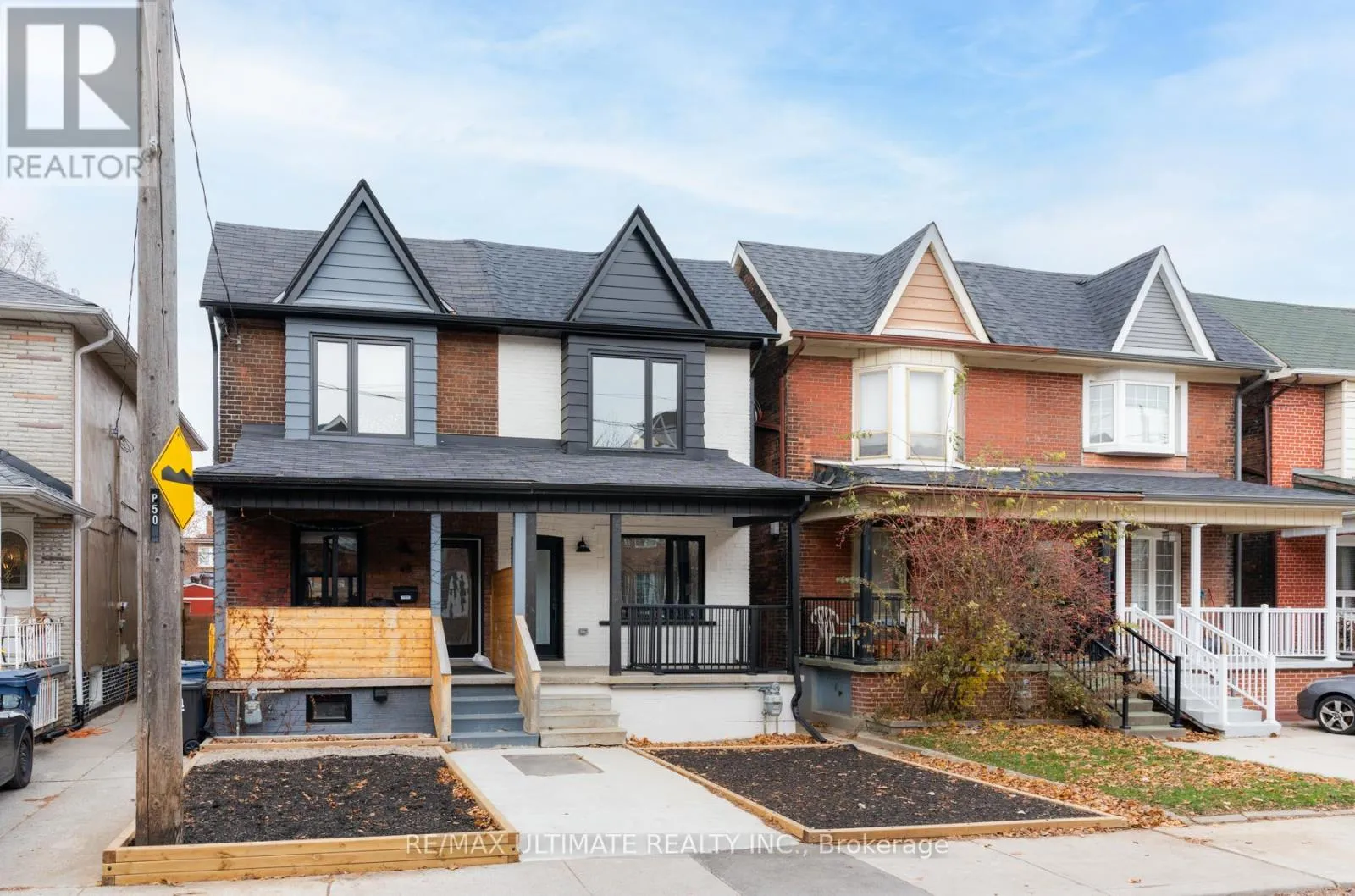 Row / Townhouse for rent: Lower - 46 Rutland Street, Toronto, Ontario M6M 1G1